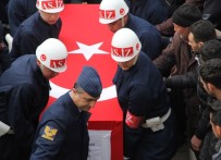 ŞEHİT UZMAN ÇAVUŞ - Şehit Uzman Çavuş Eker, Son Yolculuğuna Uğurlanıyor