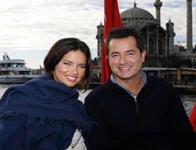 Adriana Lima'dan Acun Ilıcalı'ya Survivor mesajı!