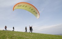 BARAJ GÖLÜ - Görme Engelliler Yamaç Paraşütüyle Uçtu