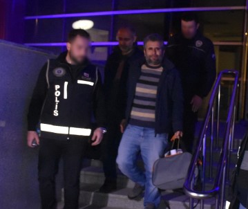Gülen'in Videosunu İzlerken Yakalanan Doktorlar Tutuklandı