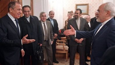 Lavrov, İranlı Mevkidaşı İle Bir Araya Geldi