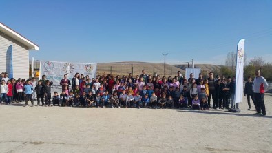 Mobil Gençlik Merkezi Silopi'de Köy Köy Dolaşıyor