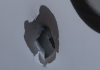 SERVİS ARACI - Öğrenci Dolu Servise Ateş Etti, Kaçamayınca İntihar Etti