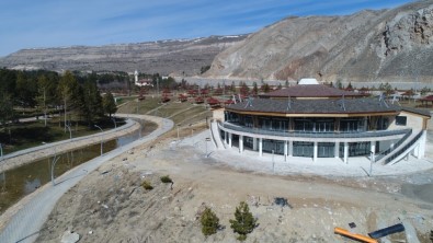 Paşabahçe Mesire Alanı'na Yeni Sosyal Tesis Yapıldı