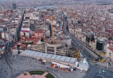 Taksim Camii Kubbesine Kavuşuyor