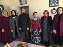 TÜRK ORDUSU - Ülkü Ocakları Bayburt İl Başkanlığı Asena Biriminden Şehit Ailelerine Ziyaret