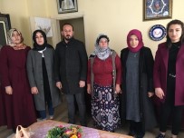 TÜRK ORDUSU - Ülkü Ocakları Bayburt İl Başkanlığı Asena Biriminden Şehit Ailelerine Ziyaret