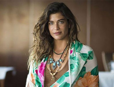 Berrak Tüzünataç'tan Vogue Türkiye'nin özrüne yanıt