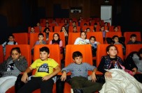 ERDEM BAYAZıT - Kepez, 10 Bin Öğrenciyi Sinema İle Buluşturdu