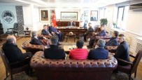 SERVİS ARACI - Minibüsçüler Ve Servis İşletmecileri Başkan Büyükkılıç'ı Ziyaret Etti