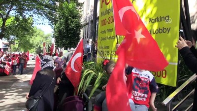 Avustralyalı Türkler Mehmetçik İçin Ayakta