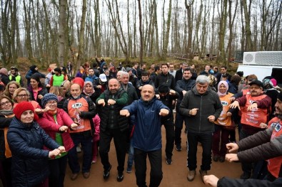 Başbakan Yardımcısı Fikri Işık, Sağlıklı Yaşam İçin Yürüdü