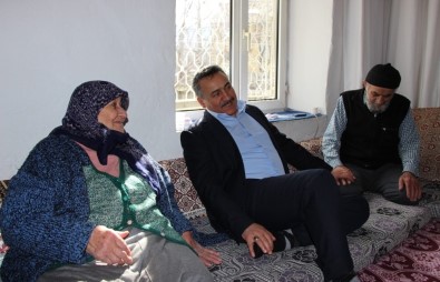 Başkan Tutal'dan Yaşlı Ve Hastalara Moral Ziyareti