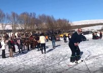 ÇıLDıR GÖLÜ - Buz Tutan Çıldır Gölünde Sörf Keyfi