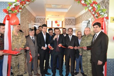 Erciş'te Deprem Şehitleri Öğretmenevi Restoranı Hizmete Açıldı