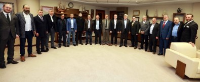 Erzurumlular'dan Başkan Karaosmanoğlu'na Teşekkür