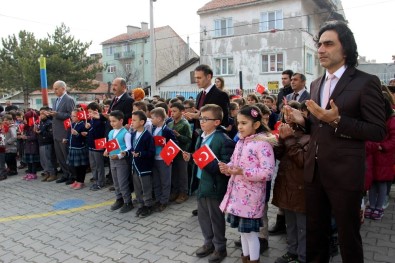 Minik Eller Mehmetçik İçin Semaya Kalktı
