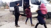 Sivas'ta 20 Kaçak Göçmen Yakalandı