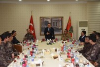 SÜLEYMAN ELBAN - Vali Elban Afrin'e Gönderilecek Askerlerle Yemekte Buluştu