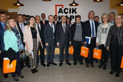 Adana'da 'Açık Kapı' Projesi Başladı