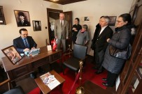 TAYFUN TALIPOĞLU - Ataç Ailesi, Baba Yadigarı Daktilolarını Tayfun Talipoğlu Daktilo Müzesi'ne Bağışladı