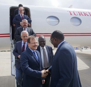 Başbakan Yardımcısı Çavuşoğlu, Port Sudan'da