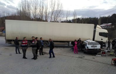 Bursa'da Trafik Kazası Açıklaması 1 Ölü, 1 Yaralı