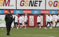 METİN OKTAY - Galatasaray, Bursaspor Maçı Hazırlıklarını Sürdürdü