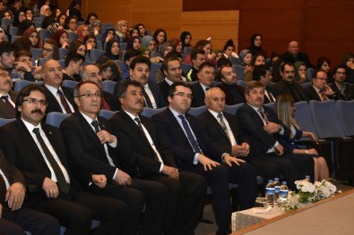 Gümüşhane'de 'Kazakistan Ve Ahmet Yesevi' Konulu Konferans Düzenlendi