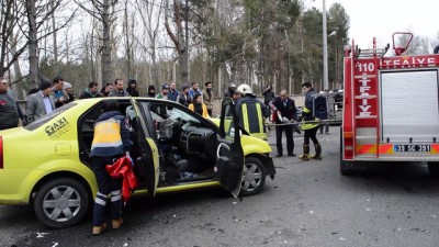 Kırklareli'de Trafik Kazası Açıklaması 3 Yaralı