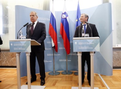 Lavrov Açıklaması 'Rusya, Suriye'de Dökülen Kanı Durdurmak İçin Çalışıyor'
