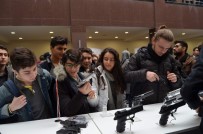 SAVUNMA SANAYİ MÜSTEŞARLIĞI - Öğrencilerden Silahlara Yoğun İlgi