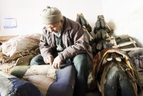 Soyadı gibi mesleğini de yaşatıyor