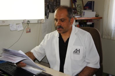 Üroloji Uzmanı Op. Dr. Sadi Turkan; 'Sigara İçilmesi Kan Akışını Yavaşlatarak Böbrek Hasarına Neden Oluyor'