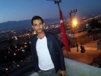 Arkadaşını Bıçaklayarak Öldürdü