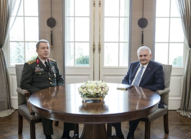 Başbakan Yıldırım, Genelkurmay Başkanı Akar Ve MİT Müsteşarı Fidan'ı Kabul Etti