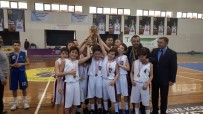 Basketbolda İl Üçüncüsü Oldular