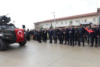 POLİS ÖZEL HAREKAT - Batman'da Polis Özel Harekat Timleri Dualarla Afrin'e Uğurlandı