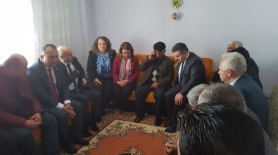CHP Genel Başkan Yardımcısı Karaca'dan Şehit Ailesine Ziyaret