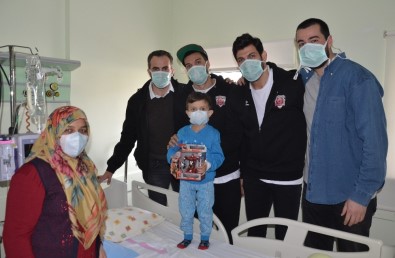 Dev Adamlardan Anlamlı Ziyaret