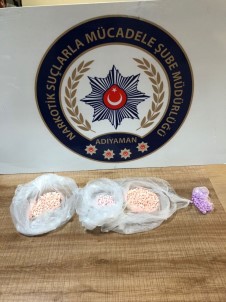 Polis, 700 Adet Uyuşturucu Hap Ele Geçirdi