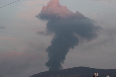 Afrin'de Teröristlere Ait Petrol Rafinerisi Vurularak İmha Edildi