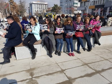 CHP'li Kadınlardan Çocuk İstismarını Protesto Etti