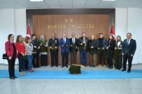 BARTIN VALİSİ - Mehmetçik Üşümesin Diye Bere Ördüler