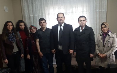 Öğretmenler, Eski Öğrencileri Olan Afrin Gazisi'ni Ziyaret Etti