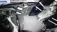 OTOBÜS ŞOFÖRÜ - (Özel) Kahraman Şoför, Yolcunun Çantasını Hırsızlardan Kurtardı