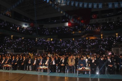 'Sevdamız Türkiye' Gecesine Binler Katıldı
