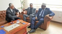 Somalili Vekilden, İhlas Vakfı Mütevelli Heyet Başkanı Ahmet Tuncer'e Ziyaret