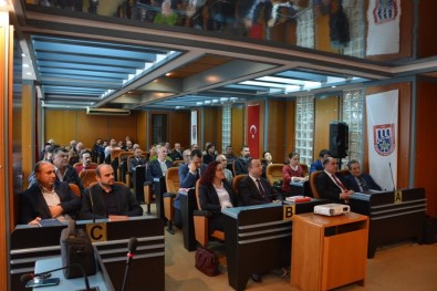 Ekonomi Bakanlığı, AYTO'da İhracatçılarla Bir Araya Geldi