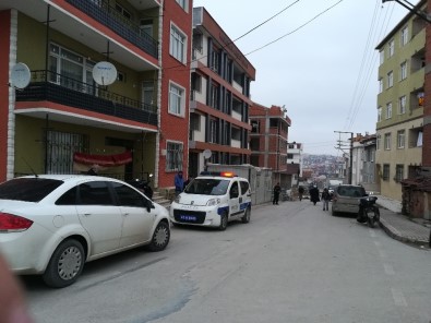 Kocaeli'de Sokak Ortasında Çıkan Kavga Kanlı Bitti Açıklaması 1 Ölü